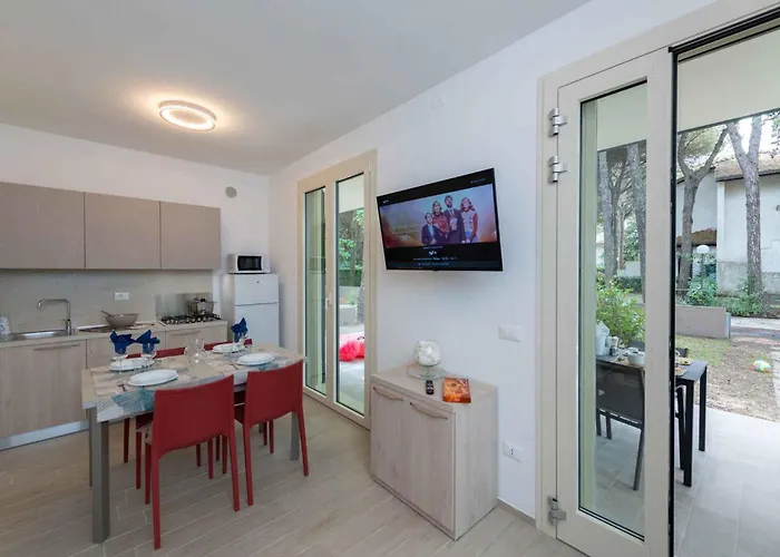 And Apt. In 21292 ليدو دي سبينا